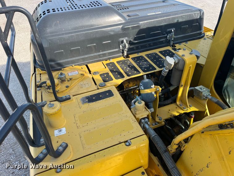 image for item EK8668 2019 Komatsu PC210LC-11 excavator