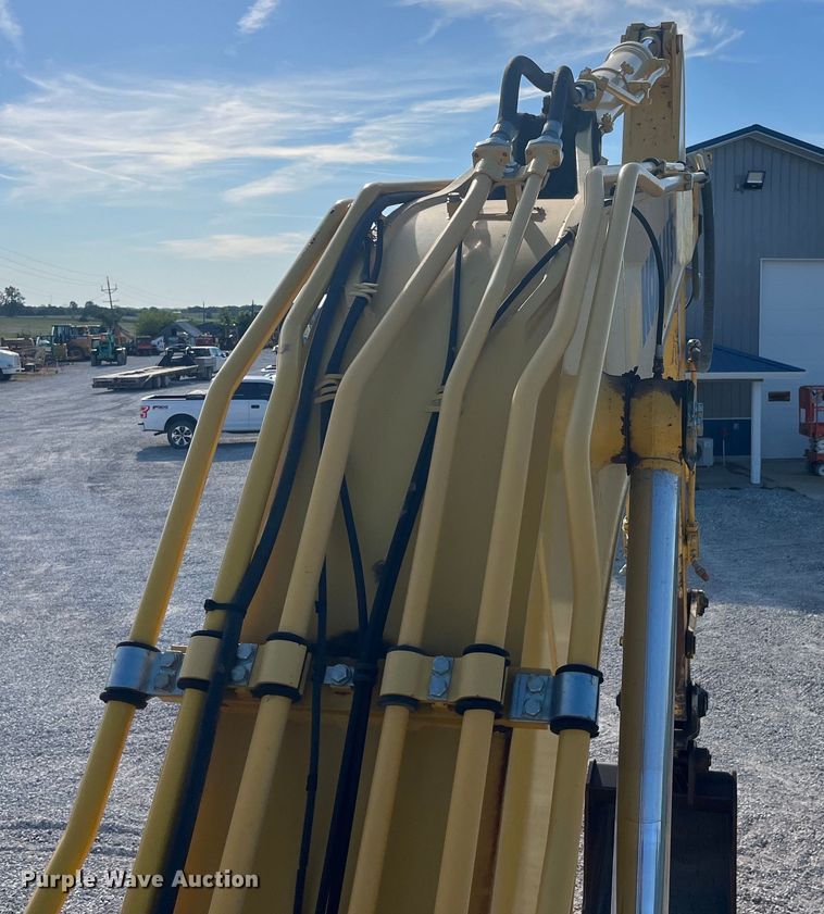 image for item EK8668 2019 Komatsu PC210LC-11 excavator