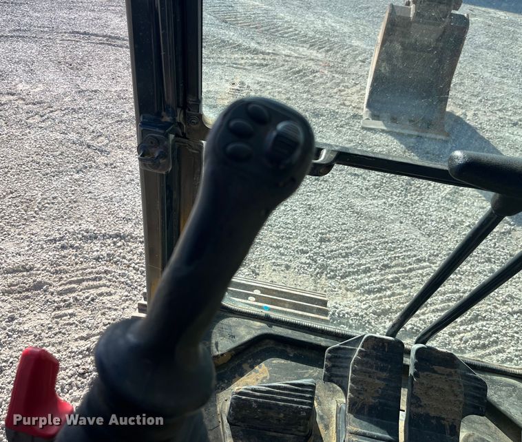 image for item EK8668 2019 Komatsu PC210LC-11 excavator