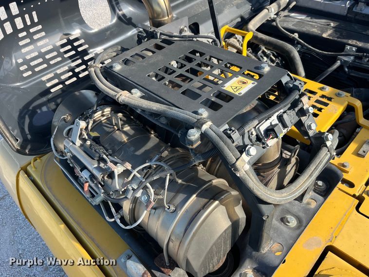 image for item EK8668 2019 Komatsu PC210LC-11 excavator