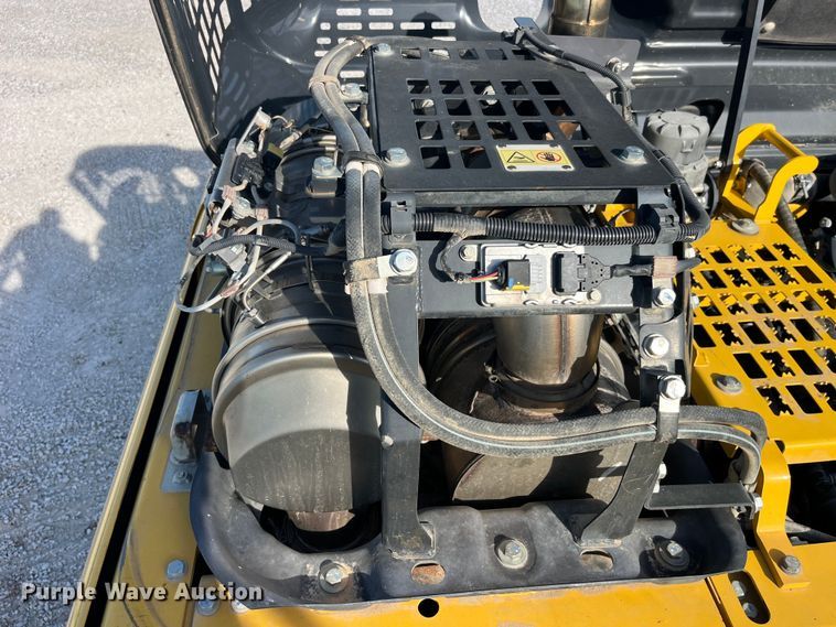 image for item EK8668 2019 Komatsu PC210LC-11 excavator