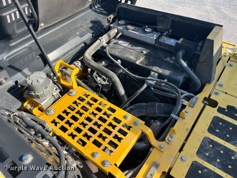 image for item EK8668 2019 Komatsu PC210LC-11 excavator