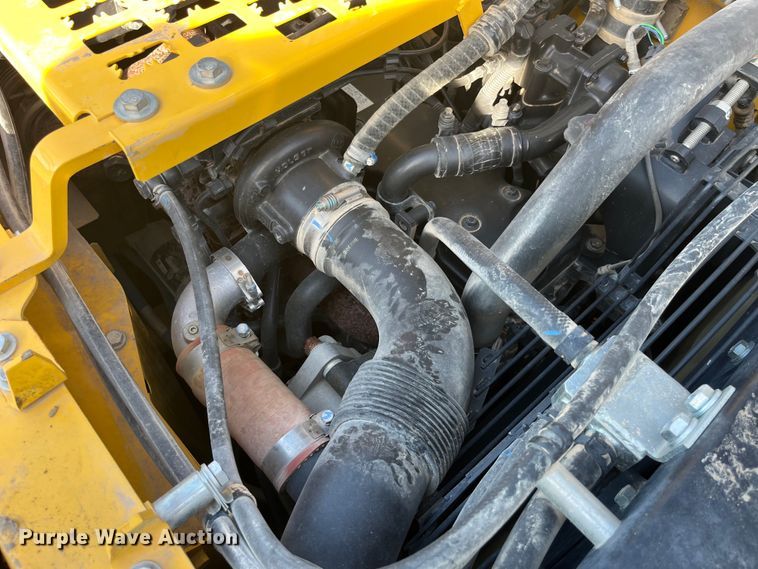 image for item EK8668 2019 Komatsu PC210LC-11 excavator