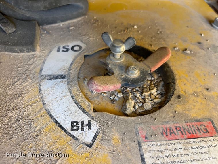 image for item EK8668 2019 Komatsu PC210LC-11 excavator