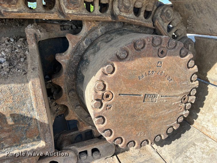 image for item EK8668 2019 Komatsu PC210LC-11 excavator