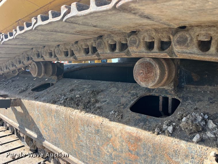 image for item EK8668 2019 Komatsu PC210LC-11 excavator