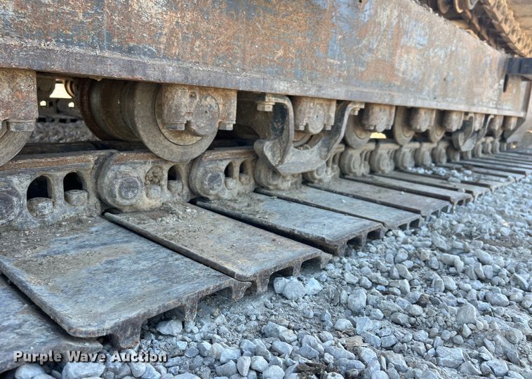 image for item EK8668 2019 Komatsu PC210LC-11 excavator