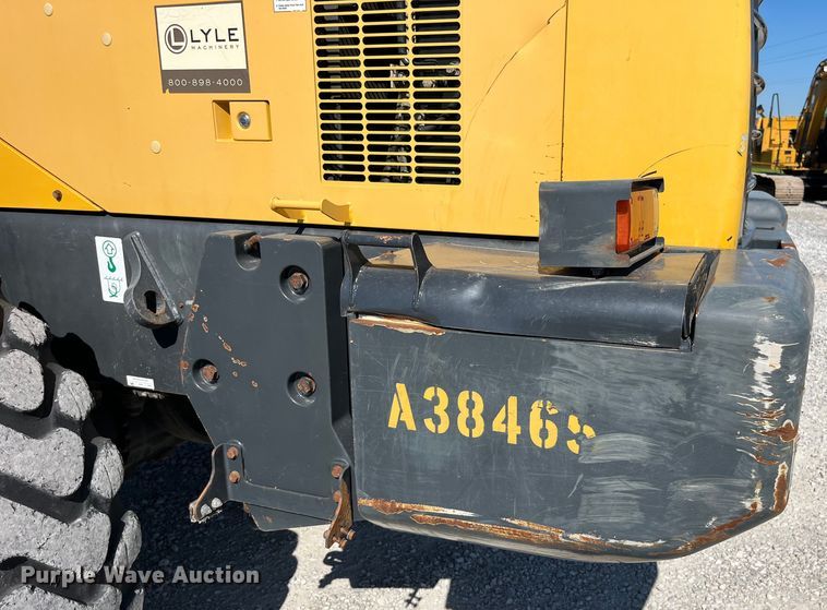 image for item EK8670 2018 Komatsu WA320-8 wheel loader