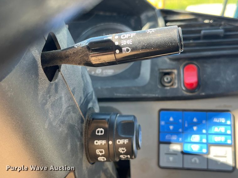 image for item EK8670 2018 Komatsu WA320-8 wheel loader