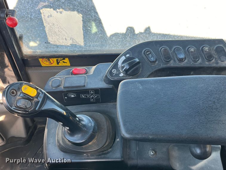 image for item EK8670 2018 Komatsu WA320-8 wheel loader