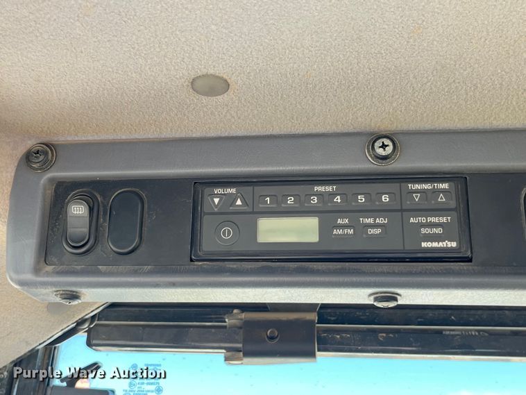 image for item EK8670 2018 Komatsu WA320-8 wheel loader