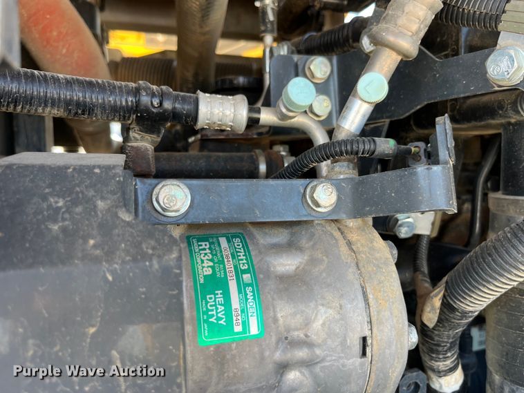 image for item EK8670 2018 Komatsu WA320-8 wheel loader