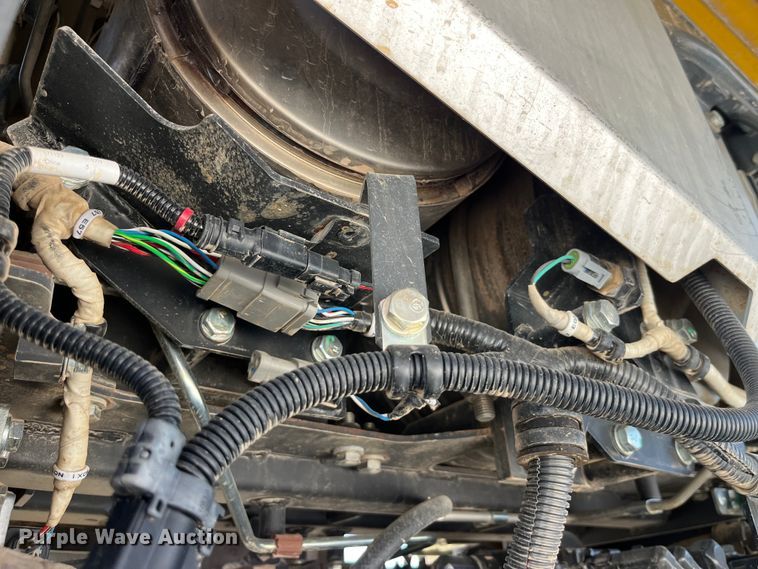 image for item EK8670 2018 Komatsu WA320-8 wheel loader