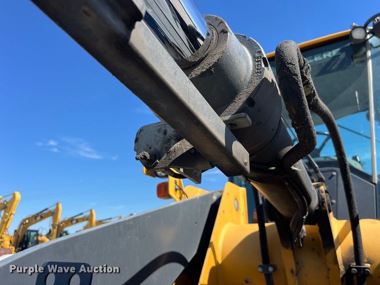 image for item EK8671 2017 John Deere 544K-II wheel loader