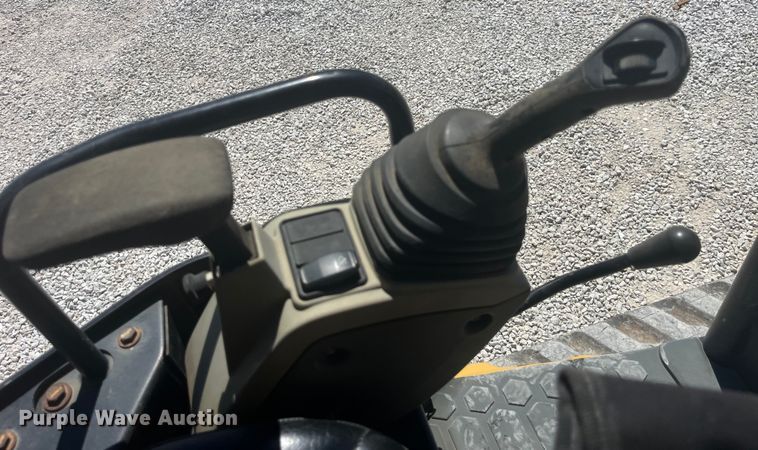 image for item EK8674 2017 Caterpillar  305E2 CR mini excavator