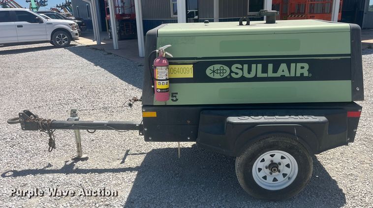 image for item EK8675 Sullair 185D DPQ KU4F air compressor