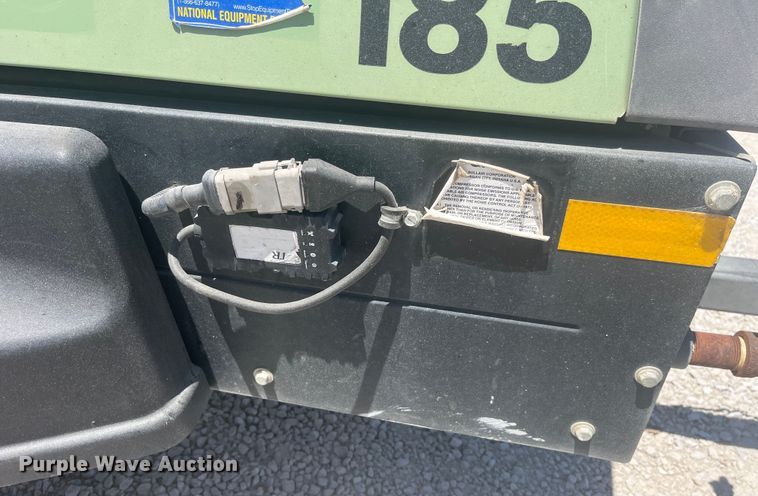 image for item EK8675 Sullair 185D DPQ KU4F air compressor