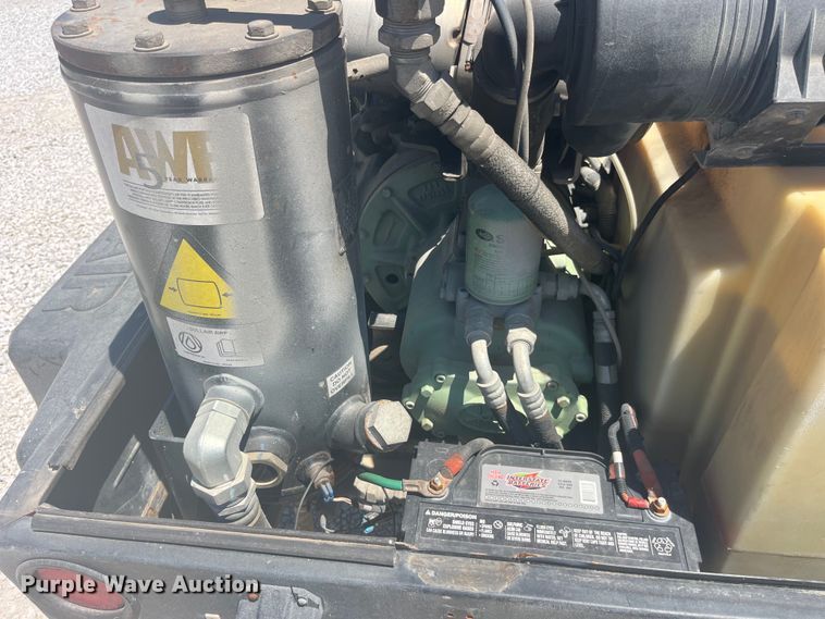 image for item EK8675 Sullair 185D DPQ KU4F air compressor