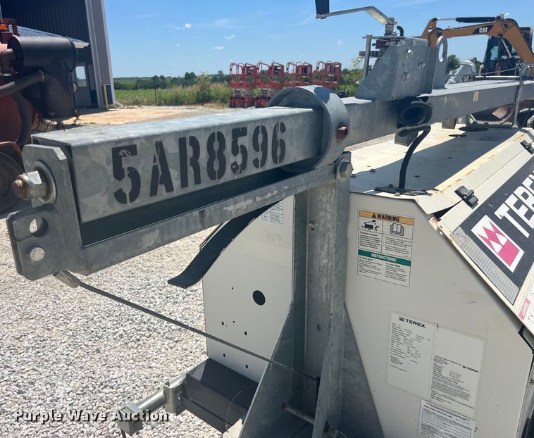 image for item EK8676 2015 Terex RL4 light plant