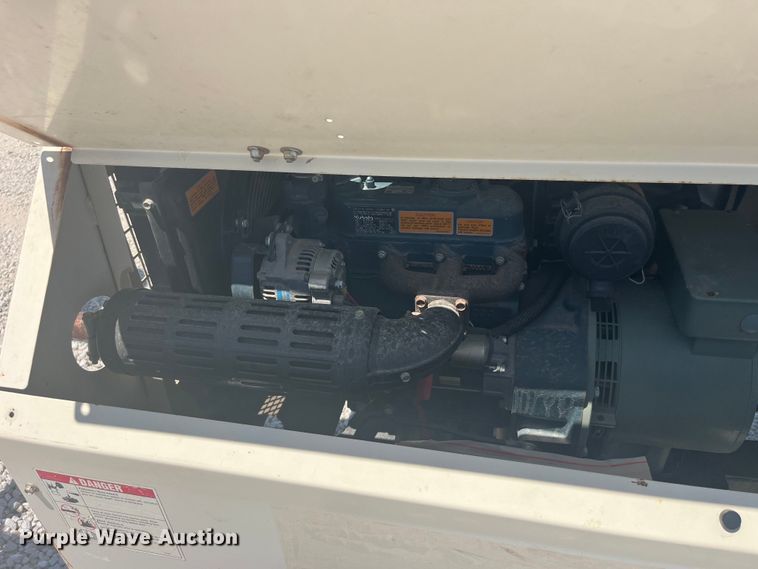 image for item EK8676 2015 Terex RL4 light plant