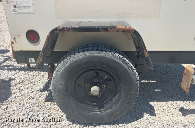 image for item EK8676 2015 Terex RL4 light plant