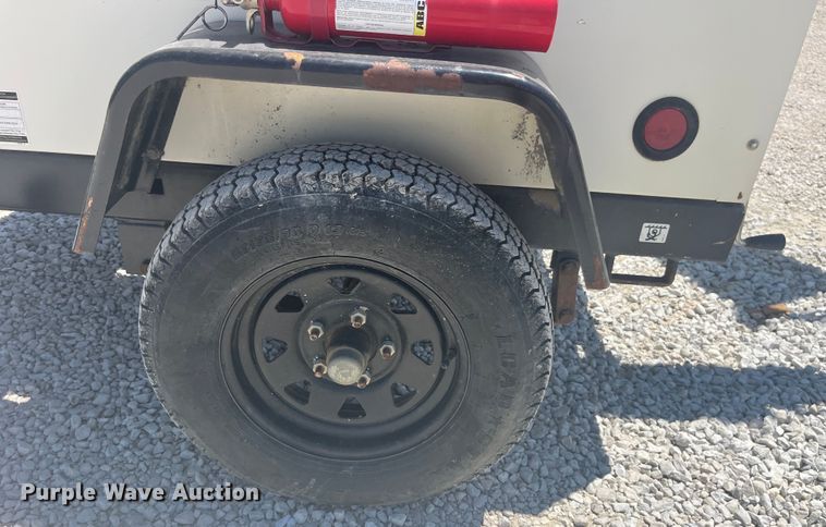 image for item EK8676 2015 Terex RL4 light plant