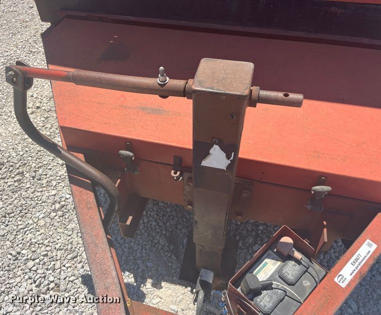 image for item EK8677 2006 Ditch Witch FX60 vacuum excavator