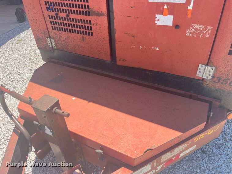 image for item EK8677 2006 Ditch Witch FX60 vacuum excavator