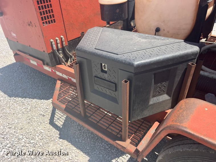 image for item EK8677 2006 Ditch Witch FX60 vacuum excavator