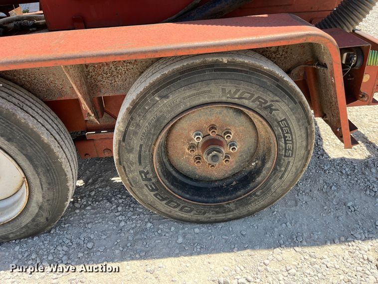 image for item EK8677 2006 Ditch Witch FX60 vacuum excavator