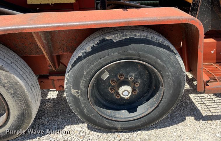 image for item EK8677 2006 Ditch Witch FX60 vacuum excavator