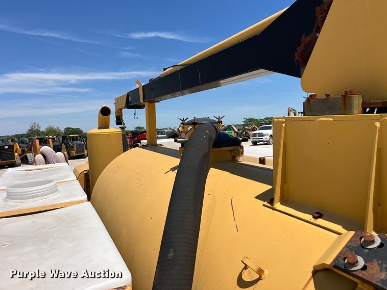 image for item EK8678 2005 Ring-O-Matic 750 Jet Vac vacuum excavator