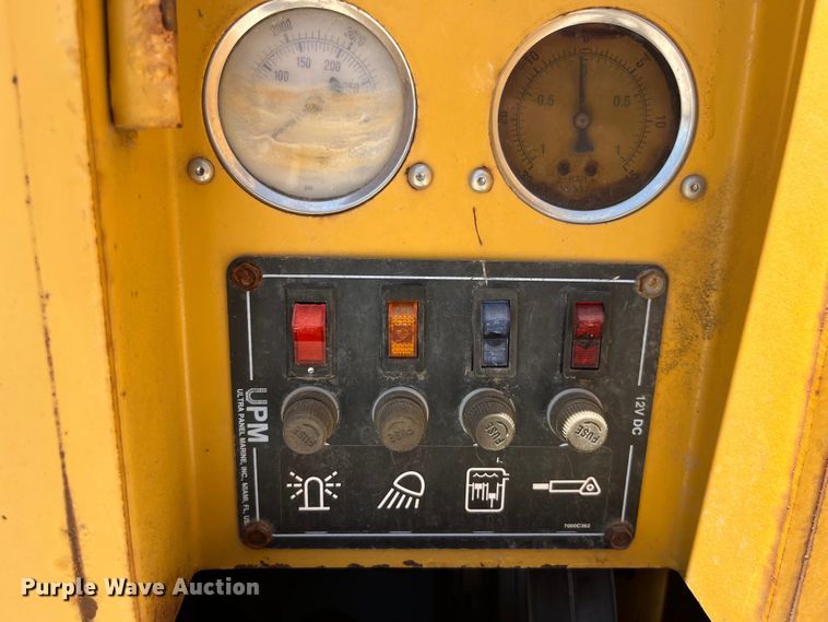 image for item EK8678 2005 Ring-O-Matic 750 Jet Vac vacuum excavator