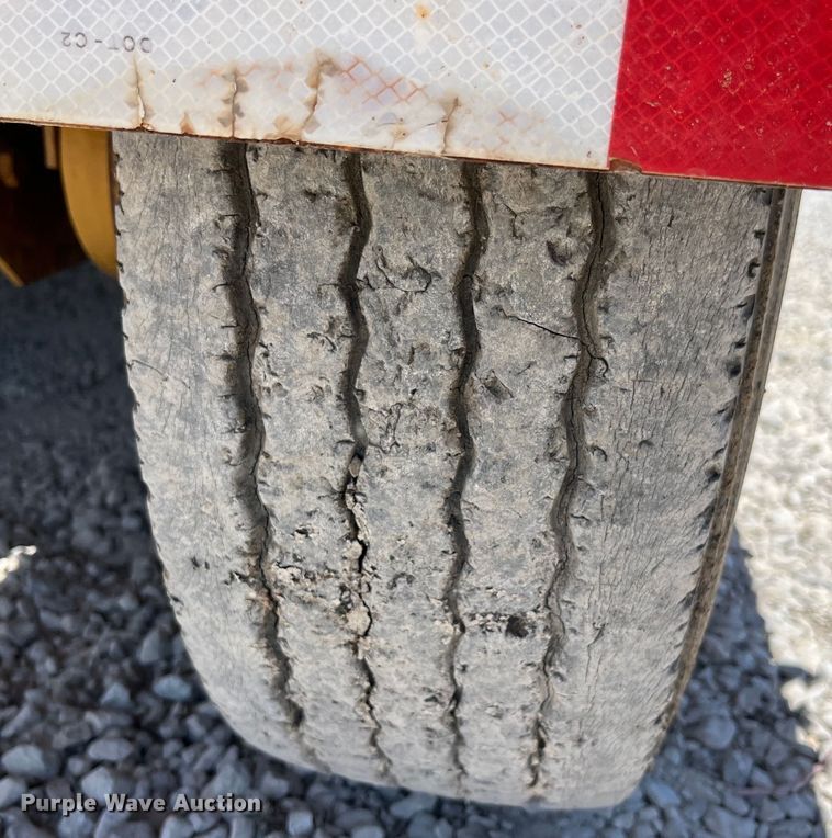 image for item EK8678 2005 Ring-O-Matic 750 Jet Vac vacuum excavator