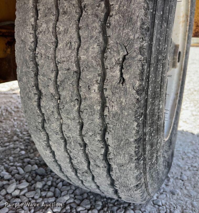 image for item EK8678 2005 Ring-O-Matic 750 Jet Vac vacuum excavator