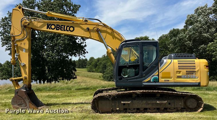 image for item EK8679 2019 Kobelco SK210LC-10 excavator