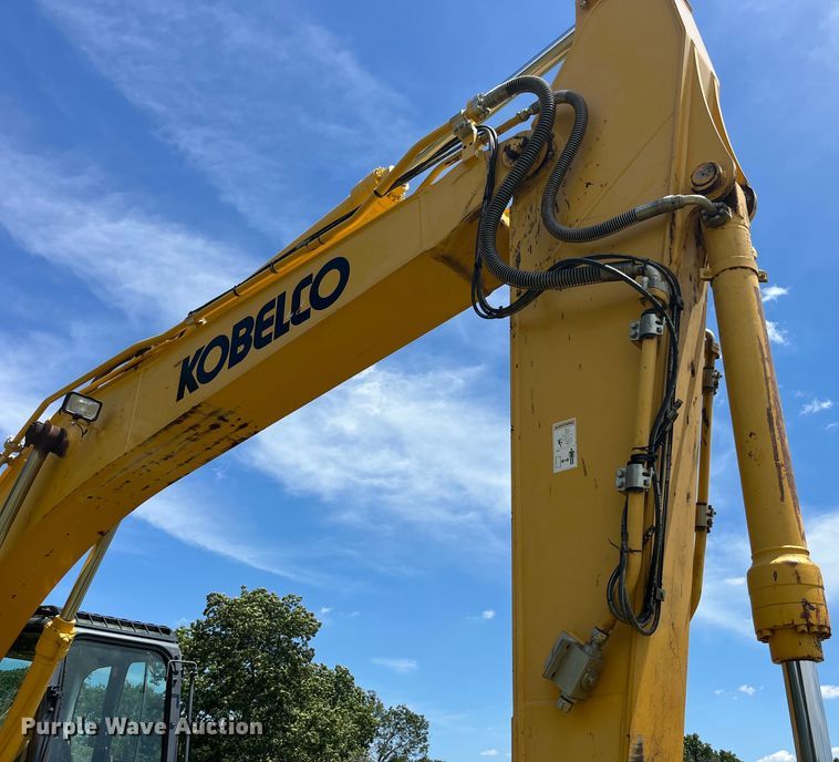 image for item EK8679 2019 Kobelco SK210LC-10 excavator
