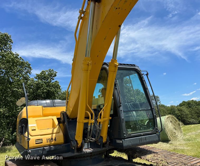 image for item EK8679 2019 Kobelco SK210LC-10 excavator