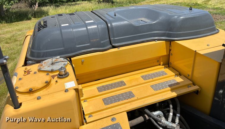 image for item EK8679 2019 Kobelco SK210LC-10 excavator