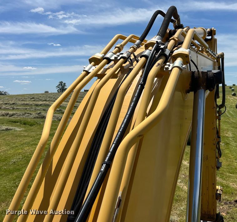 image for item EK8679 2019 Kobelco SK210LC-10 excavator