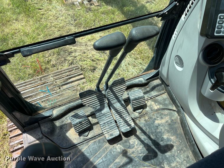 image for item EK8679 2019 Kobelco SK210LC-10 excavator