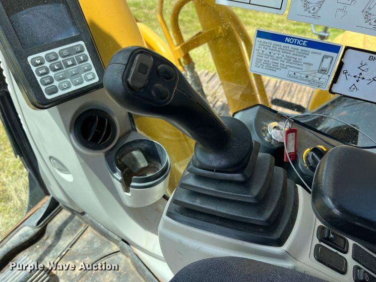 image for item EK8679 2019 Kobelco SK210LC-10 excavator