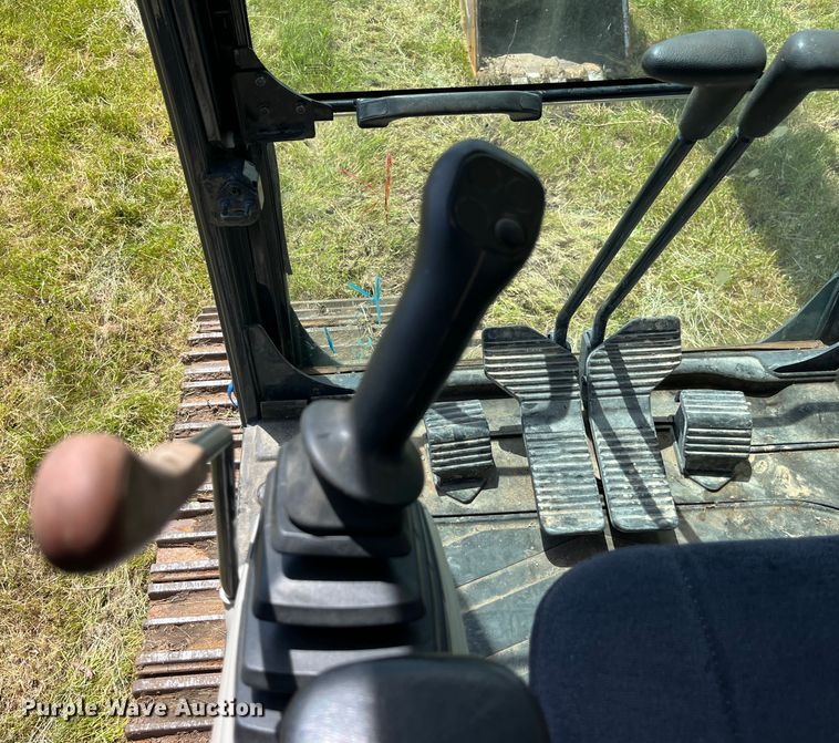 image for item EK8679 2019 Kobelco SK210LC-10 excavator