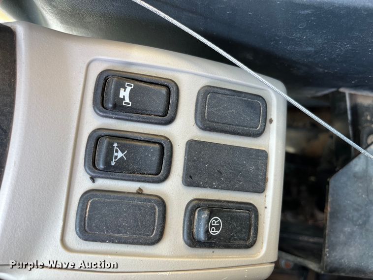 image for item EK8679 2019 Kobelco SK210LC-10 excavator