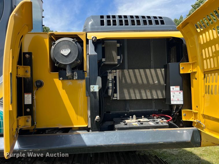 image for item EK8679 2019 Kobelco SK210LC-10 excavator