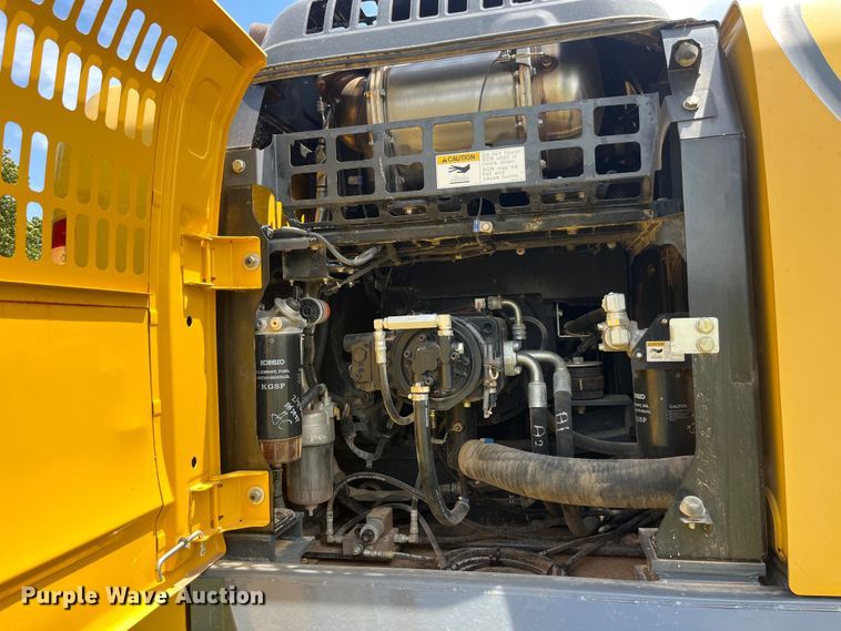 image for item EK8679 2019 Kobelco SK210LC-10 excavator