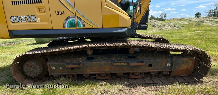 image for item EK8679 2019 Kobelco SK210LC-10 excavator