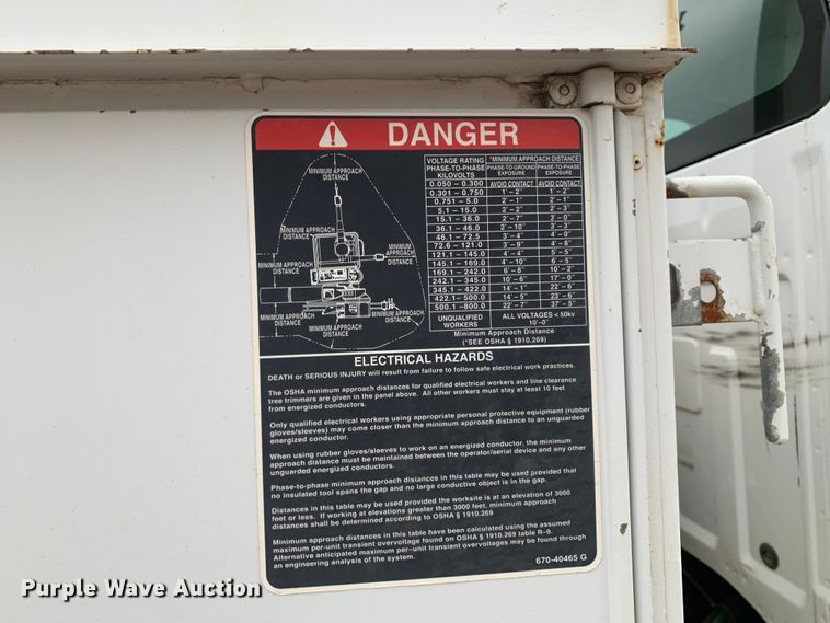 image for item JT9833 2008 Ford F750 Super Duty digger derrick truck