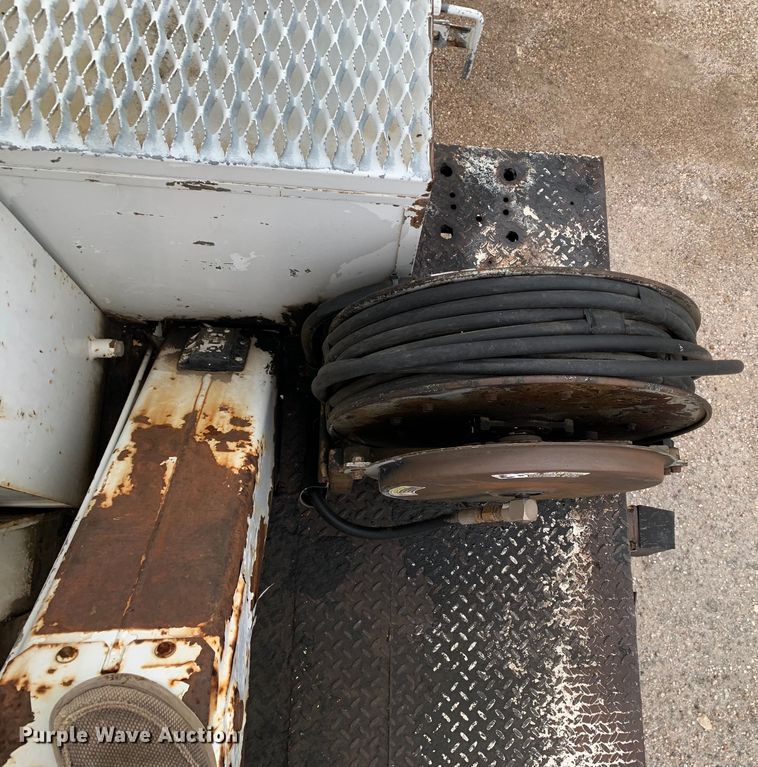 image for item JT9833 2008 Ford F750 Super Duty digger derrick truck