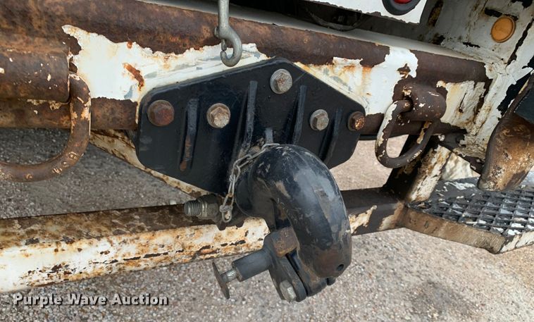 image for item JT9833 2008 Ford F750 Super Duty digger derrick truck